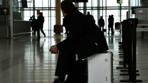 Safeguarding-Your-Luggage-At-The-Airport-300x168